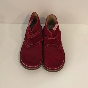 Naturino red suede shoes